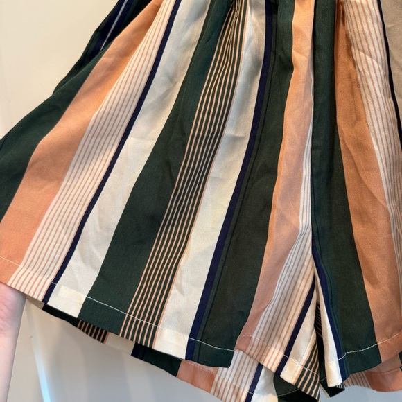 SHEIN Multicolor 2XL Striped Shorts - Picture 4 of 7